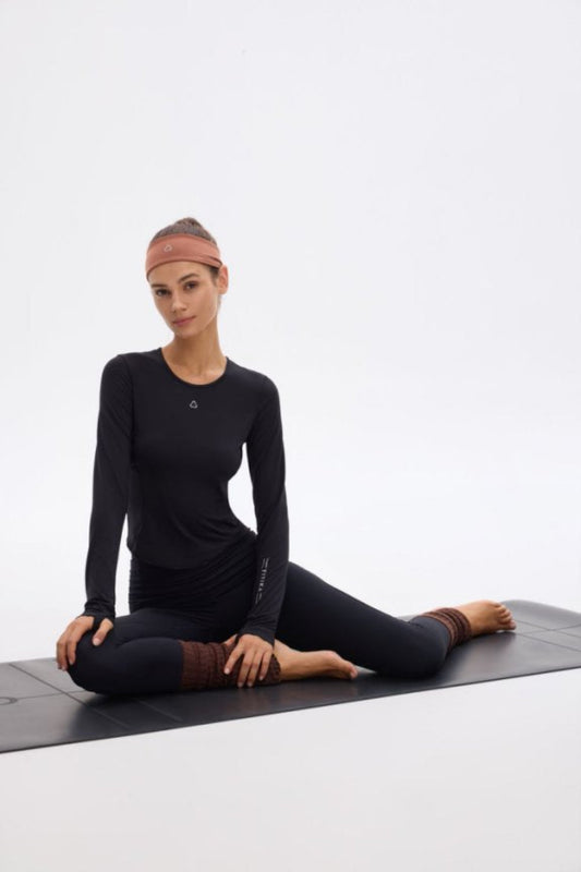 Center Logo Long Sleeve