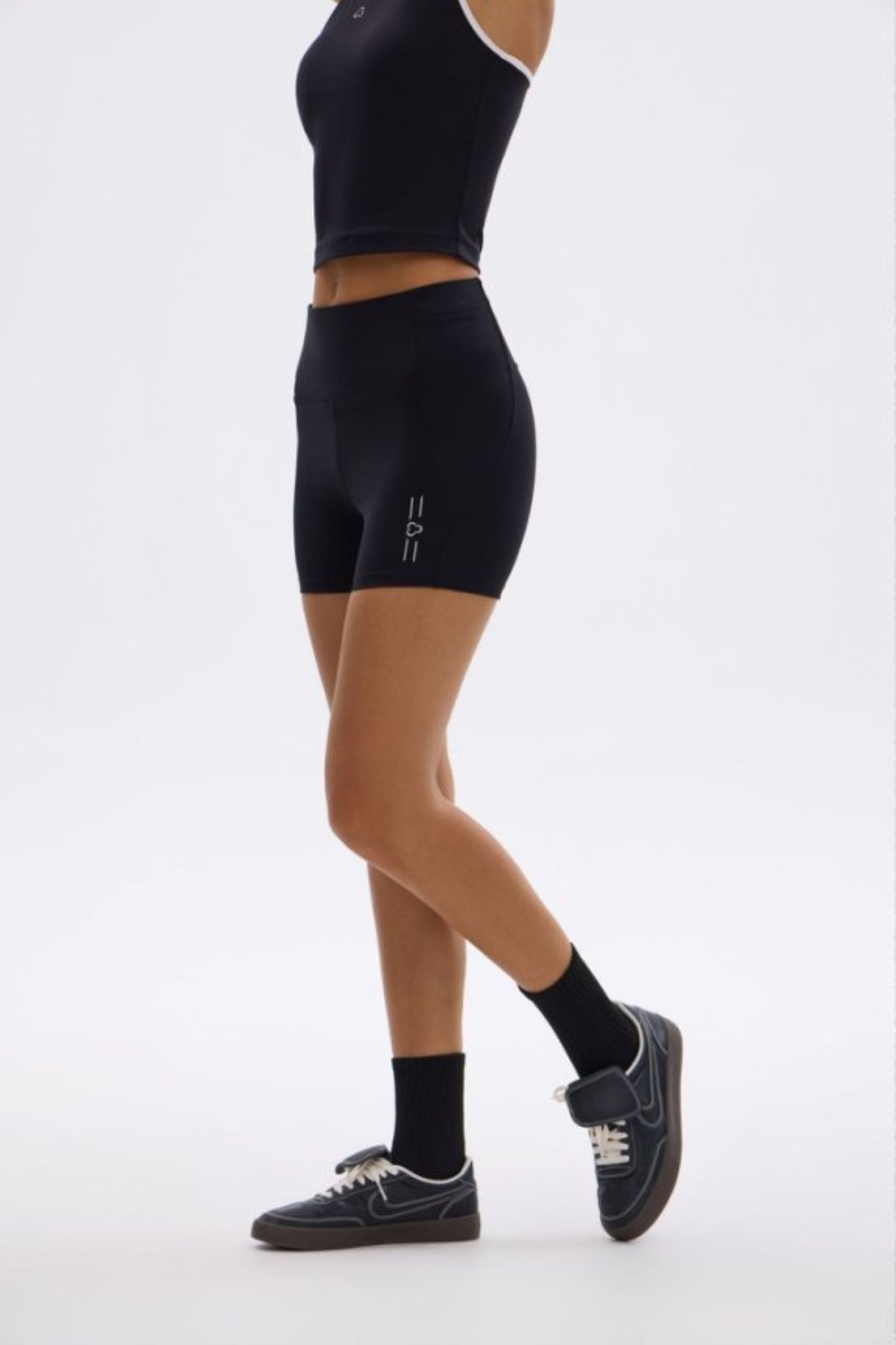 TITIKA Compress Short