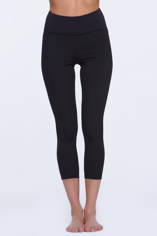 Rouge Crop Legging - Titika Active Couture™ (Hong Kong)