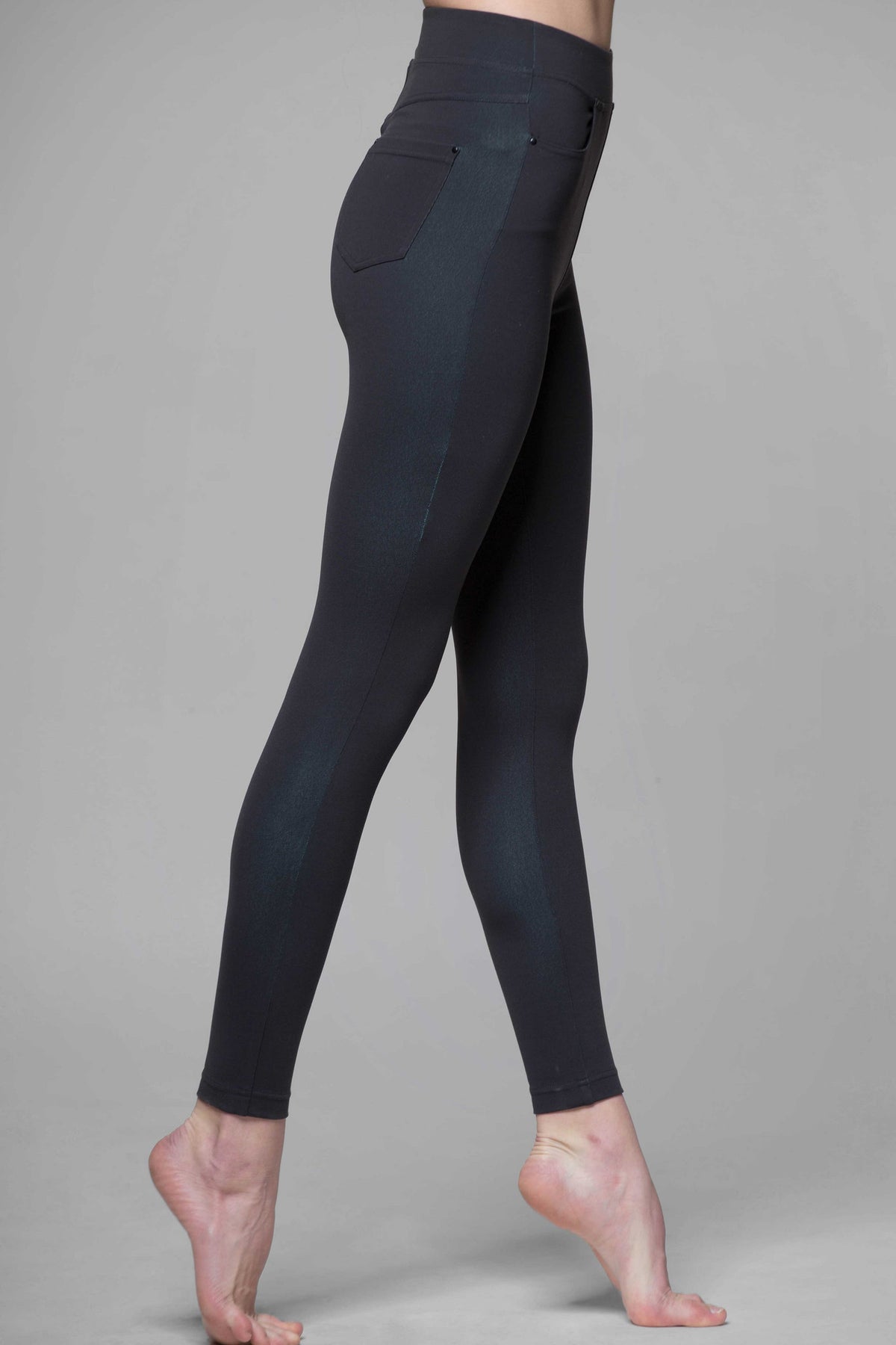 Aberle Casual Legging - Titika Active Couture™ (Hong Kong)
