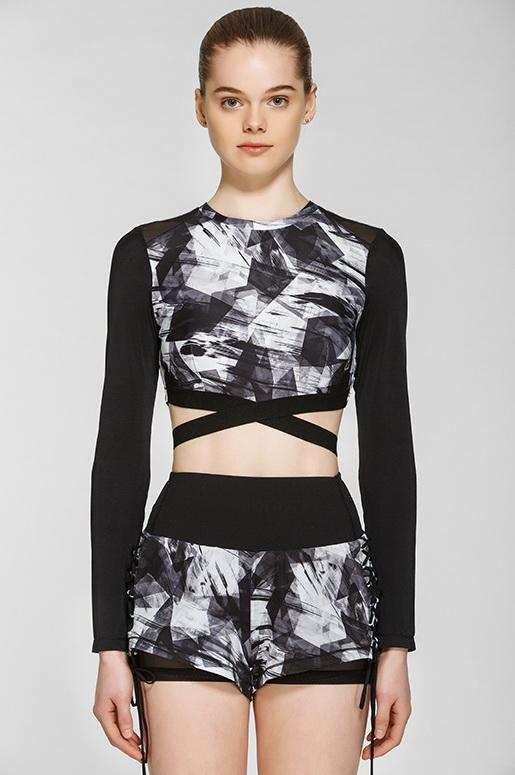 Blitz Graphic Top
