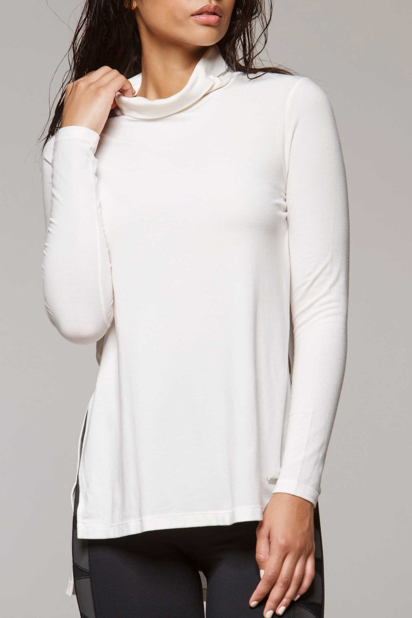 Deimos Turtleneck - Titika Active Couture™ (Hong Kong)