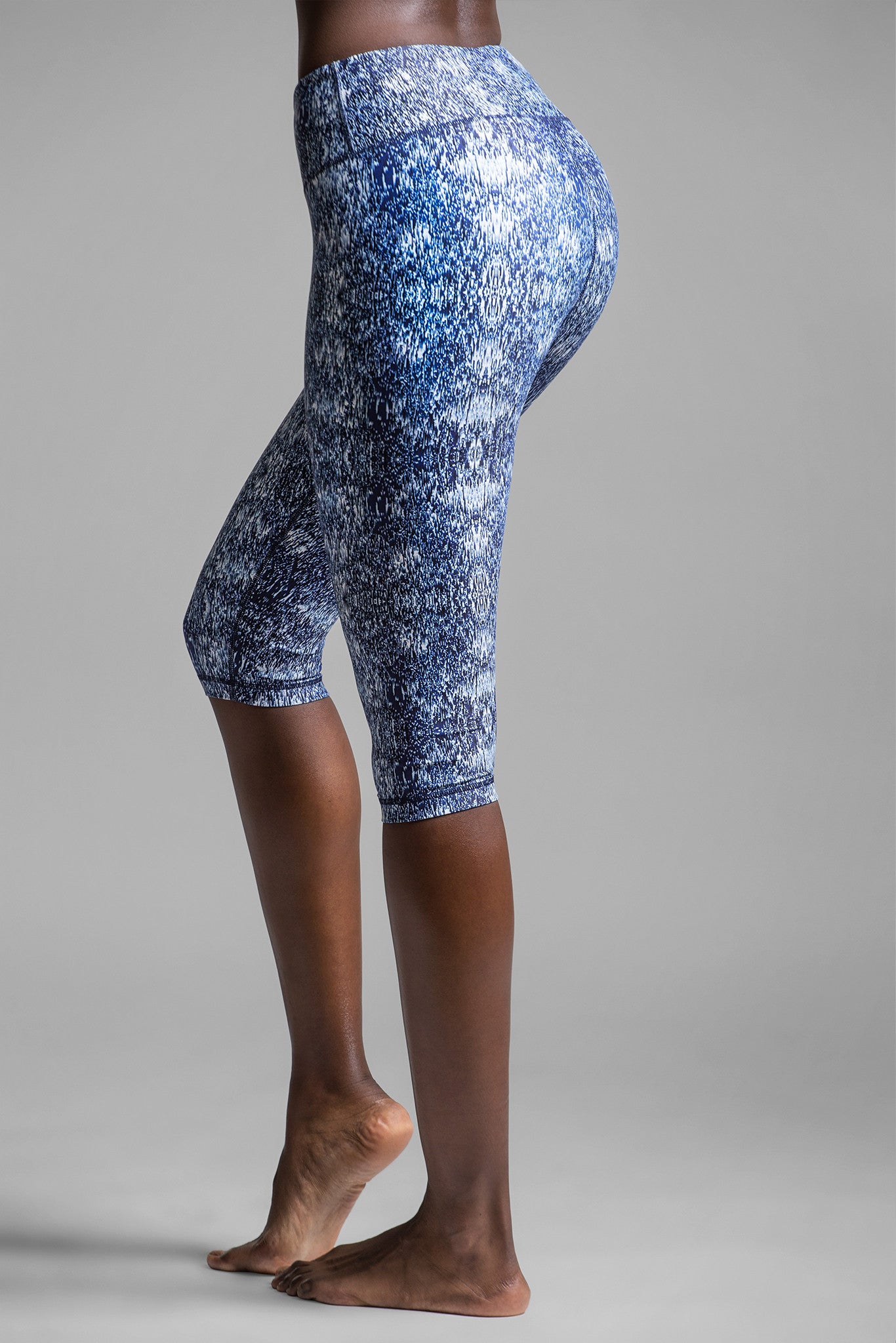 Lucky Graphic Static Crop Legging
