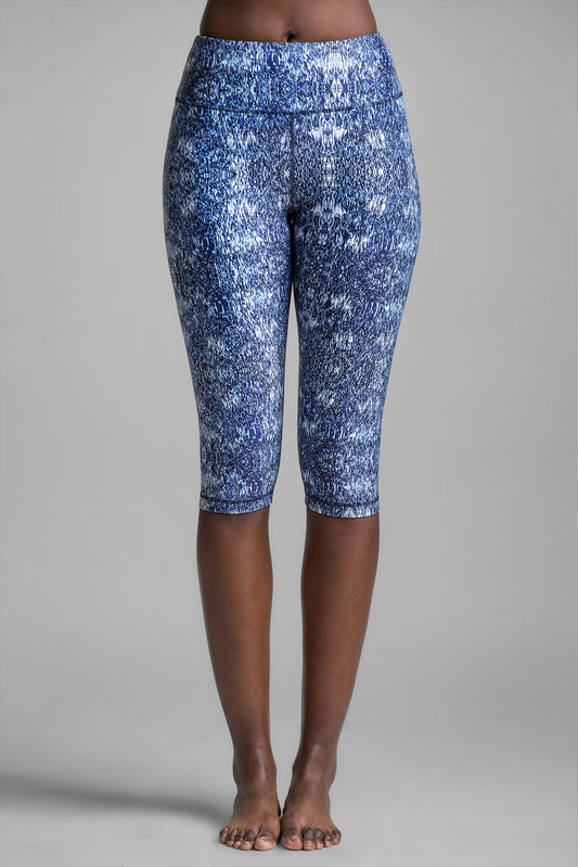 Lucky Graphic Static Crop Legging
